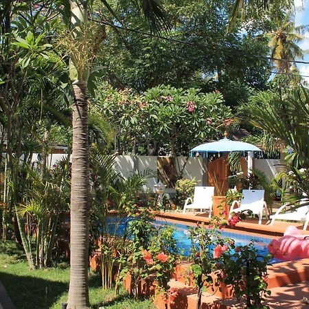 New Balengku Dua Hotel - Adults Only Gili Air Exterior foto